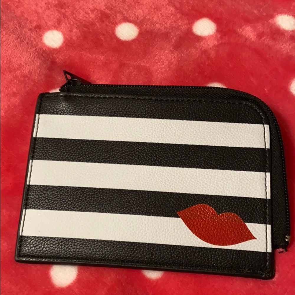 Sephora wallet (486)